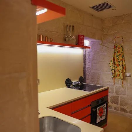 Semesterbostad 150 Years Old Maltese Townhouse: Dar Emanuela