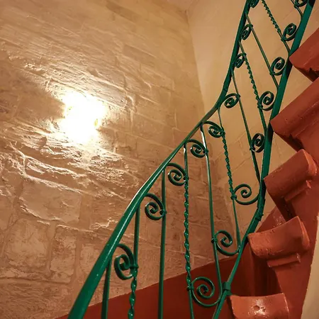 150 Years Old Maltese Townhouse: Dar Emanuela Semesterbostad Cospicua