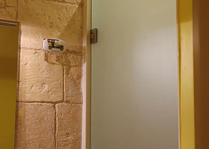 Сasa de vacaciones 150 Years Old Maltese Townhouse: Dar Emanuela *