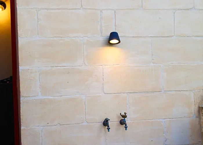 150 Years Old Maltese Townhouse: Dar Emanuela